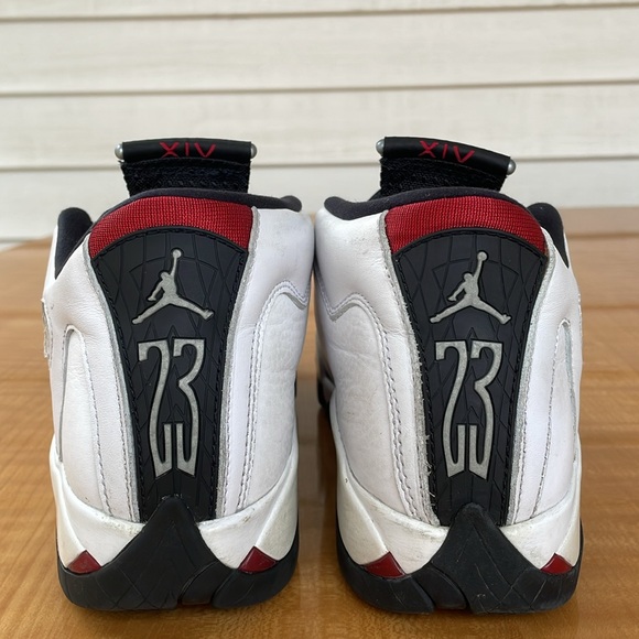 Jordan 14 Retro Black Toe (2024) Kids Shoes Size 5.5Y NBA Basketball - Picture 4 of 11